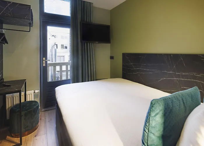 Ciao Papa Hotel Amsterdam Central Station