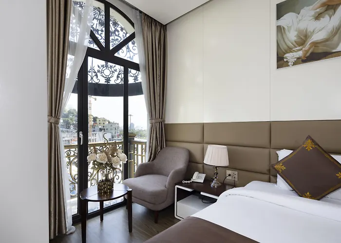 Diamond Luxury Hotel Hạ Long