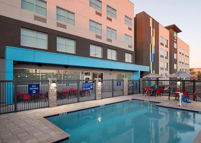 Tru By Hilton Phoenix Glendale Westgate