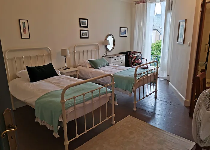 5 Grande Rue Bed & Breakfast Le Lude