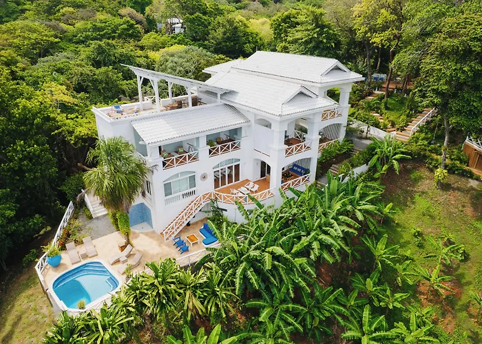 Blue Roatan Resort West Bay