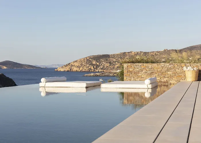 Nos Hotel & Villas Faros