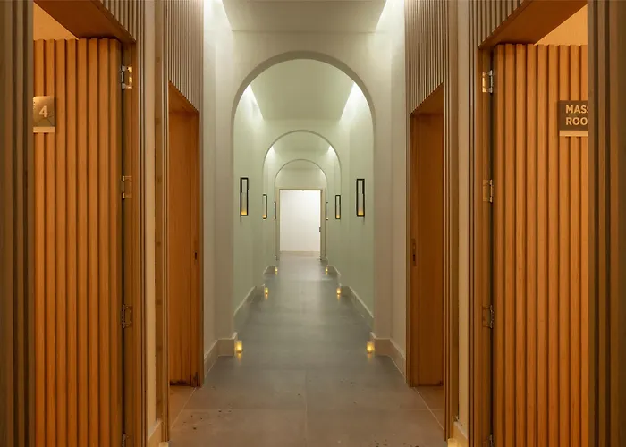 Arcanus Hotels Trendline Side