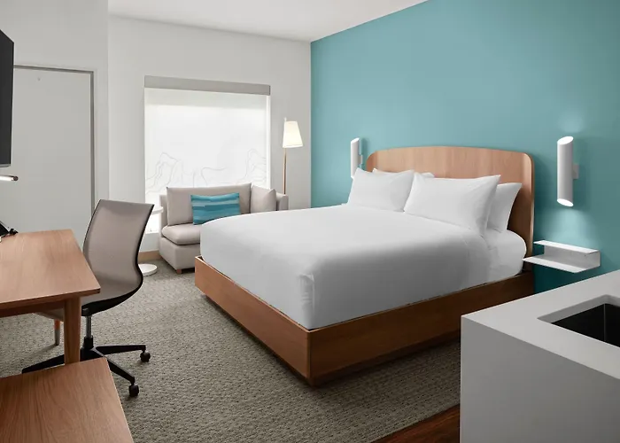 Element By Marriott Charlotte Uptown Hotel