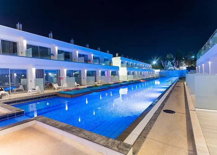 Fedrania Gardens Hotel Ajía Nápa