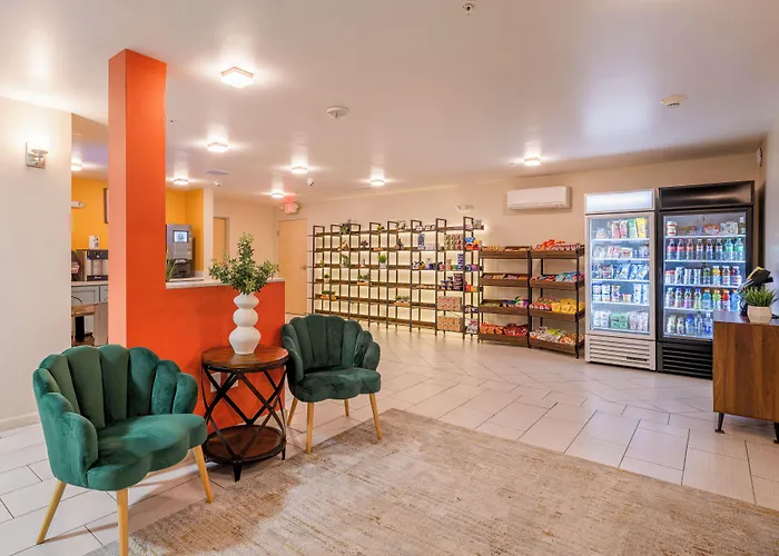 Inn At Moss Landing Point