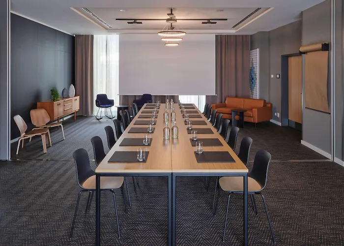 Adina Apartment Hotel Cologne