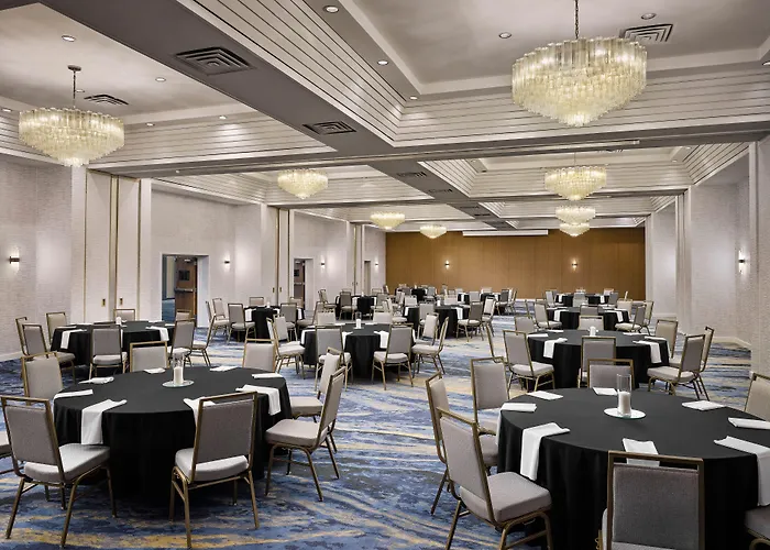 Sheraton Grand Rapids Airport Hotel Cascade
