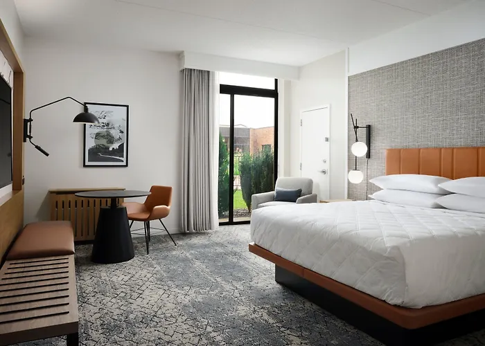 Sheraton Grand Rapids Airport Hotel Cascade