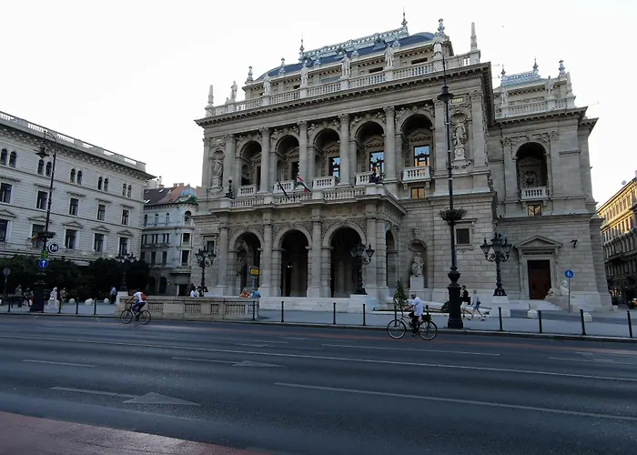 Est Grand Hotel Savoy Budapest