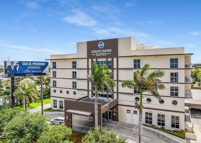 South River Suites Hialeah Gardens