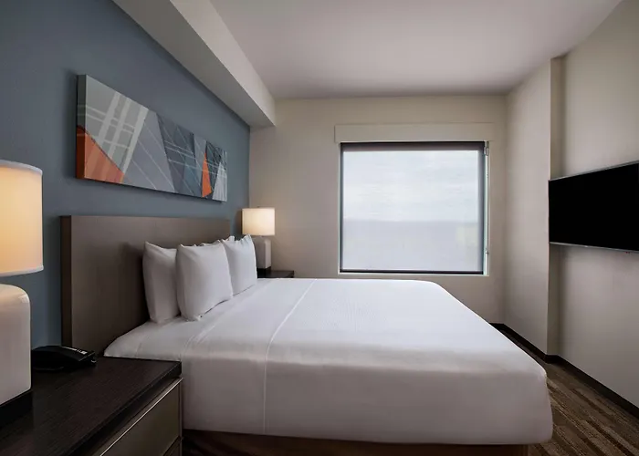 Hyatt House Carlsbad Hotel