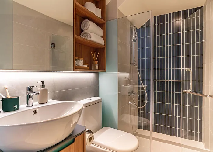 Weave Suites - Midtown Singapore
