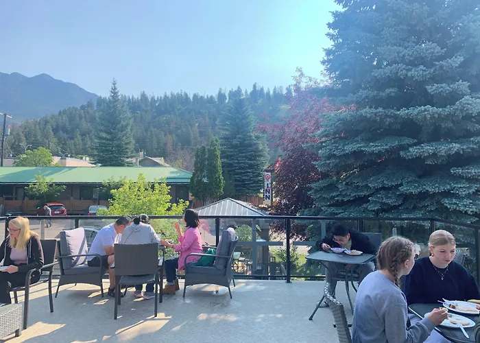 Destination Inn Radium Hot Springs