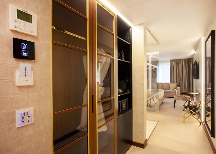 Wine & Books Porto Hotel - Small Luxury Hotels Of The World