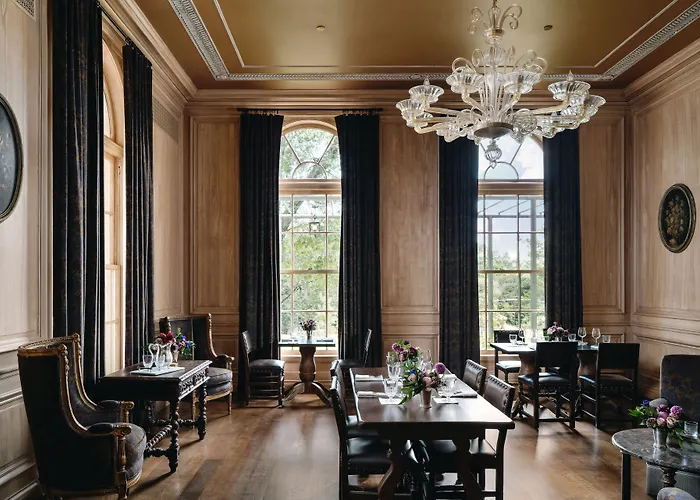 Commodore Perry Estate, Auberge Collection Austin