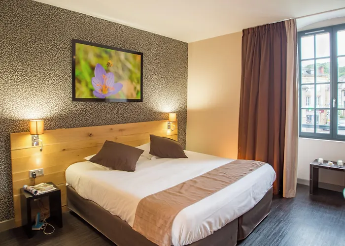 Charme Et Caractere Le Turenne - Contact Hotels Beaulieu-sur-Dordogne