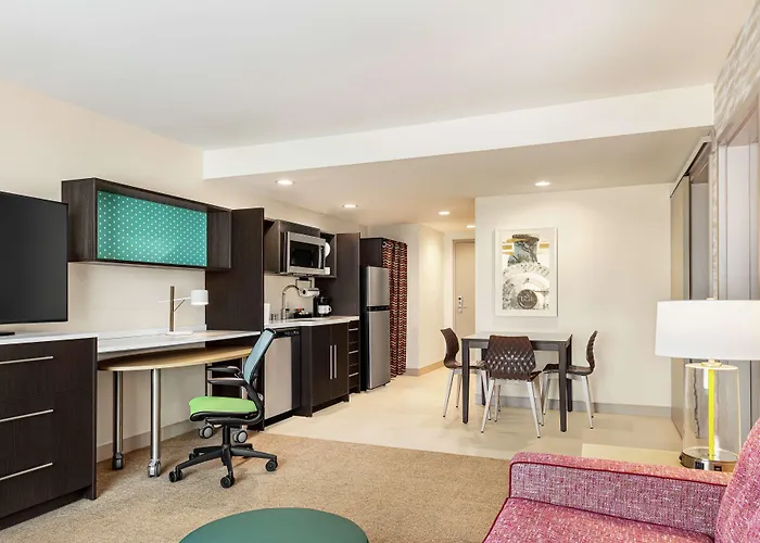 Home2 Suites By Hilton Milwaukee West West Allis