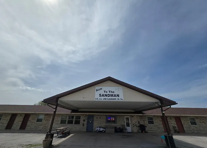 Oyo Sandman Inn Eagle Grove
