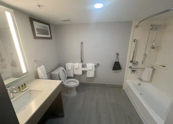 Best Western Plus Mobile Inn And Suites