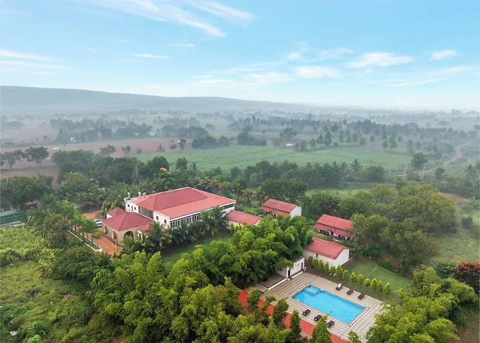 Sterling Banashree Badami Hotel