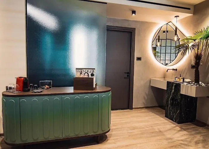 Project 3 Urban Chic Hotel Atenas