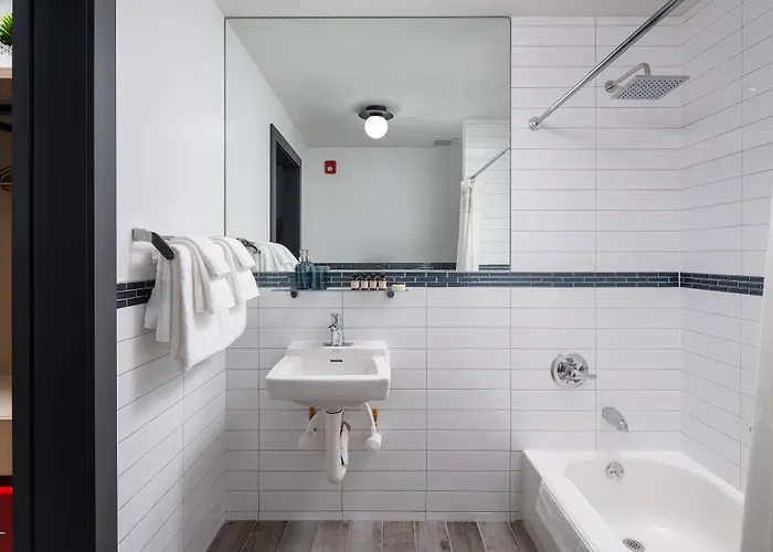 Little Charlie Hotel New York