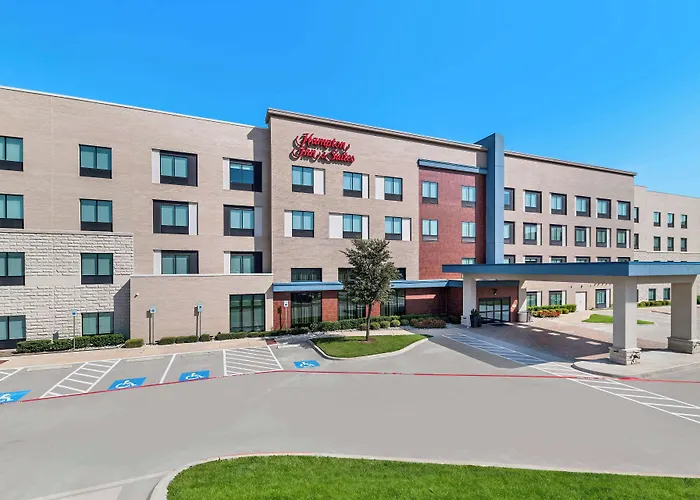 Hampton Inn & Suites Dallas - Farmers Branch