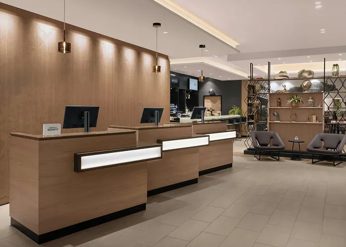 Courtyard By Marriott Paris Porte De Versailles Issy-les-Moulineaux