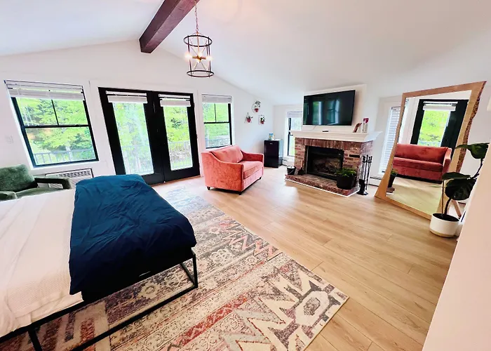 Farm Road Estate Hotel West Dover