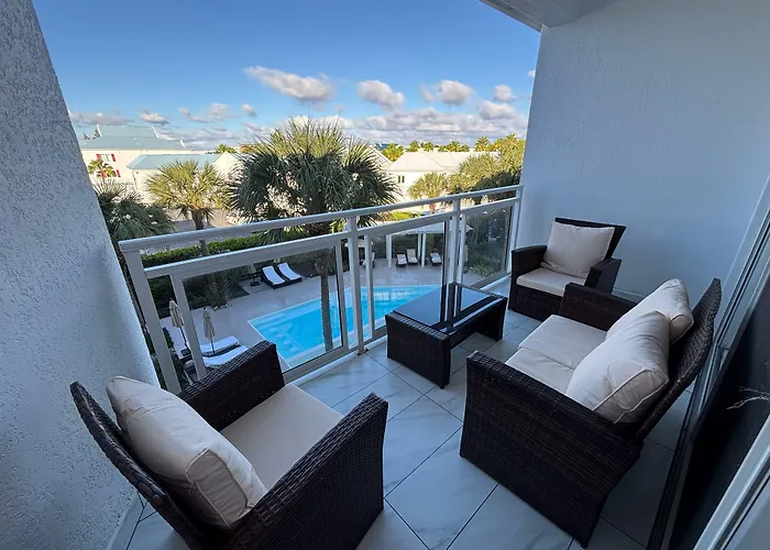 Grace Bay Suites