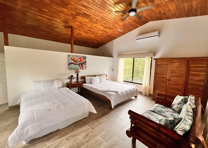 Blue Banyan Inn Quepos