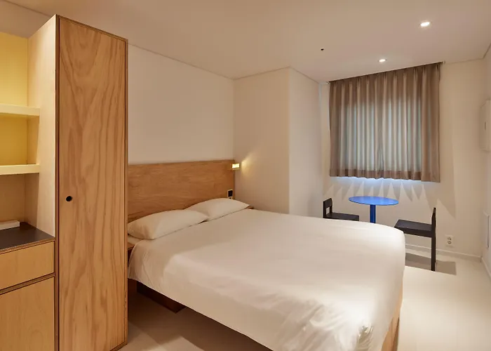 Mangrove Sinseol Hotel Seoul