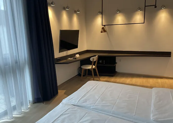 Hotel Im Leskanpark Cologne