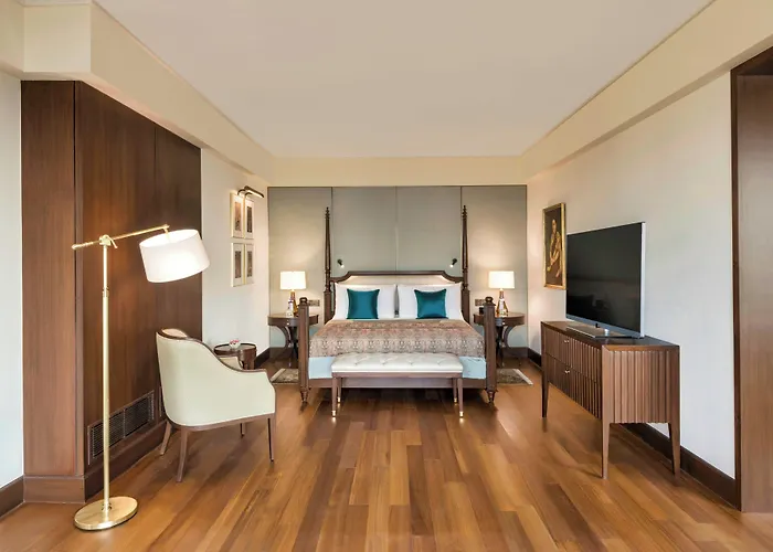 The Oberoi New Delhi Hotel