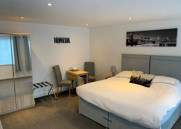 Fornham Guest House Chertsey
