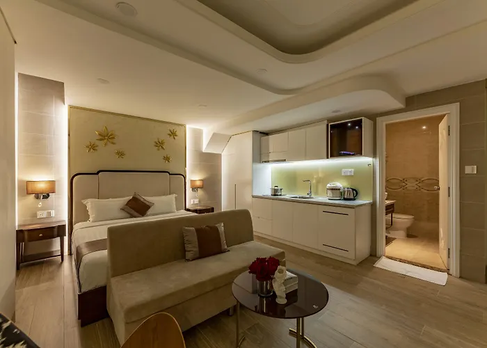 Golden Tree Hotel & Apartment Ho Şi Min