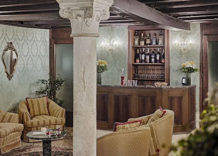 Hotel Pausania Venice