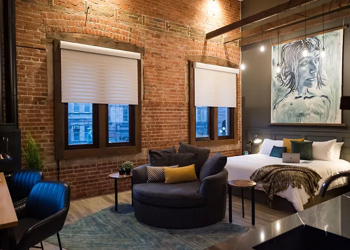 48 King West Boutique Hotel Brockville