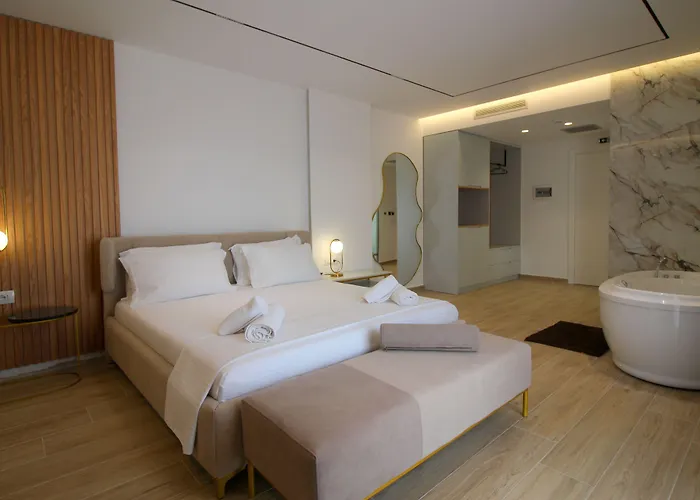 Julia Hotel Sarandë