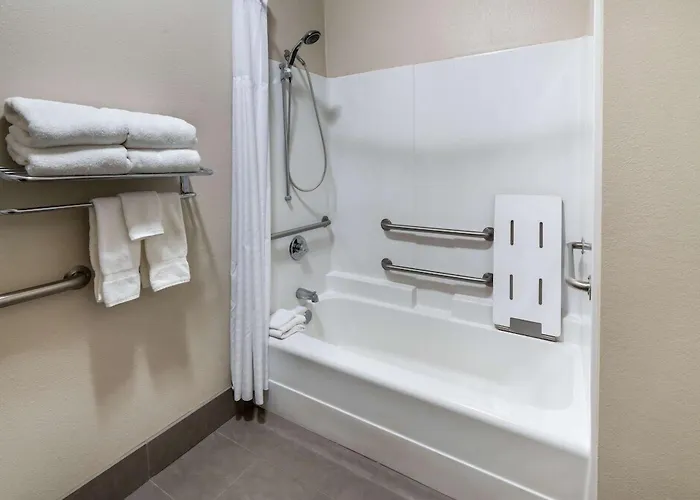 Best Western Plus Kalispell/Glacier Park West Hotel & Suites