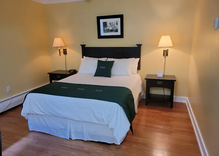 Grenfell Heritage Hotel & Suites Saint Anthony