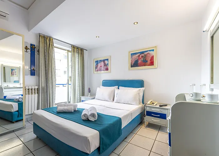 Roy Hotel Atenas