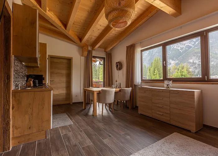 Hotel Alpennest - Mountain Hideaway in Leutasch