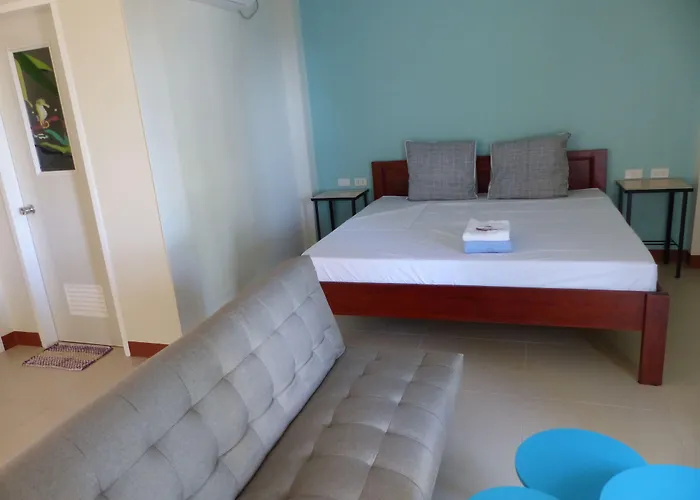 D & B Bluestar Beach Resort Panglao Island