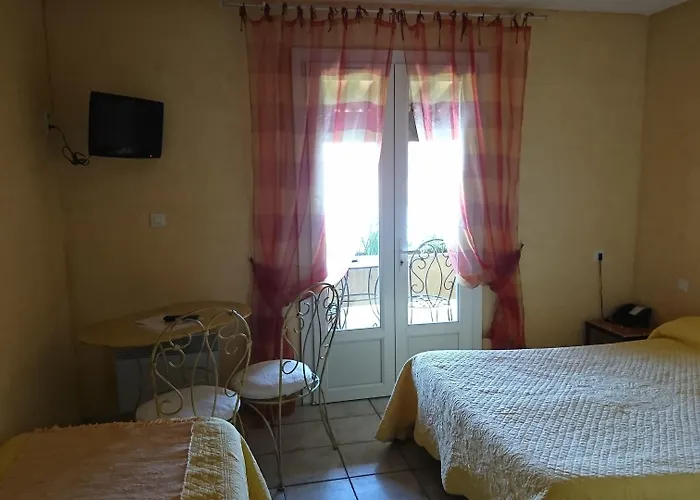Hotel Les Cavalets Bauduen