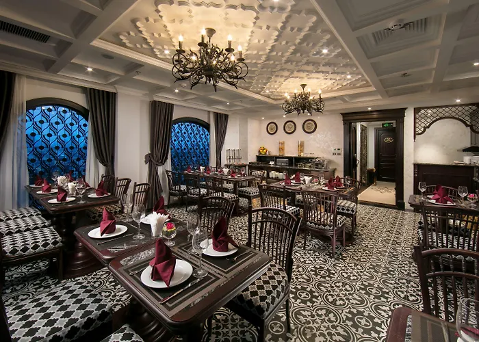 Canary Hotel Hà Nội
