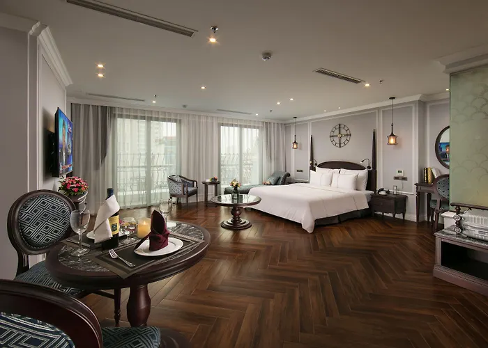 Canary Hotel Hà Nội