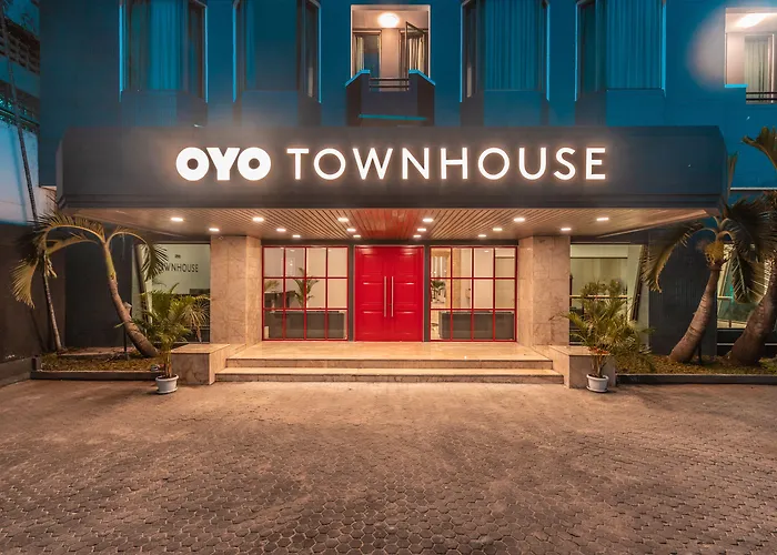 Super OYO Townhouse 2 Hotel Gunung Sahari Jakarta