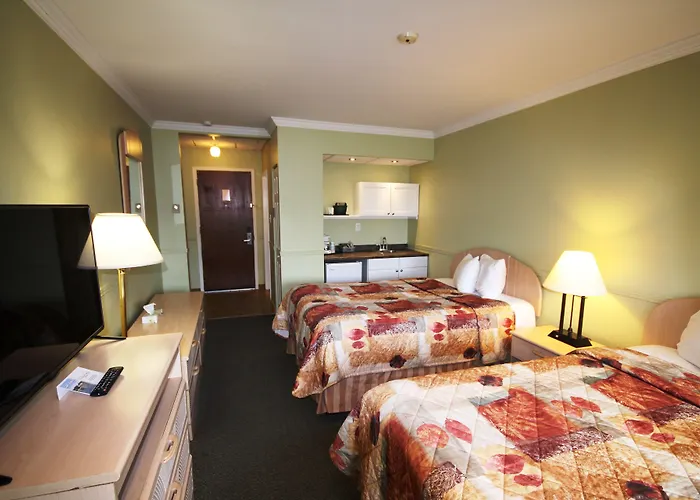 Glen House Resort Lansdowne